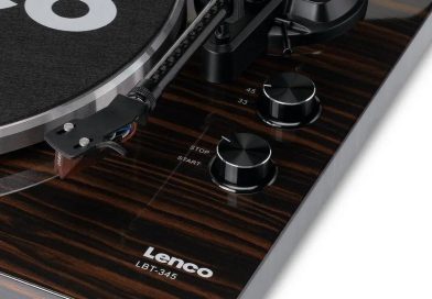 Модель LBT-345WA с карбоновым тонармом, Bluetooth и USB — флагманская вертушка Lenco Модель LBT-345WA с карбоновым тонармом, Bluetooth и USB — флагманская вертушка Lenco