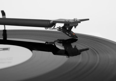 Вертушка Triangle Lunar 1 — результат сотрудничества с Pro-Ject Audio Systems Вертушка Triangle Lunar 1 — результат сотрудничества с Pro-Ject Audio Systems