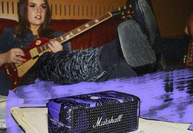 Колонка Marshall Emberton III Hendrix Edition вышла в честь сотрудничества Джими Хендрикса с Marshall